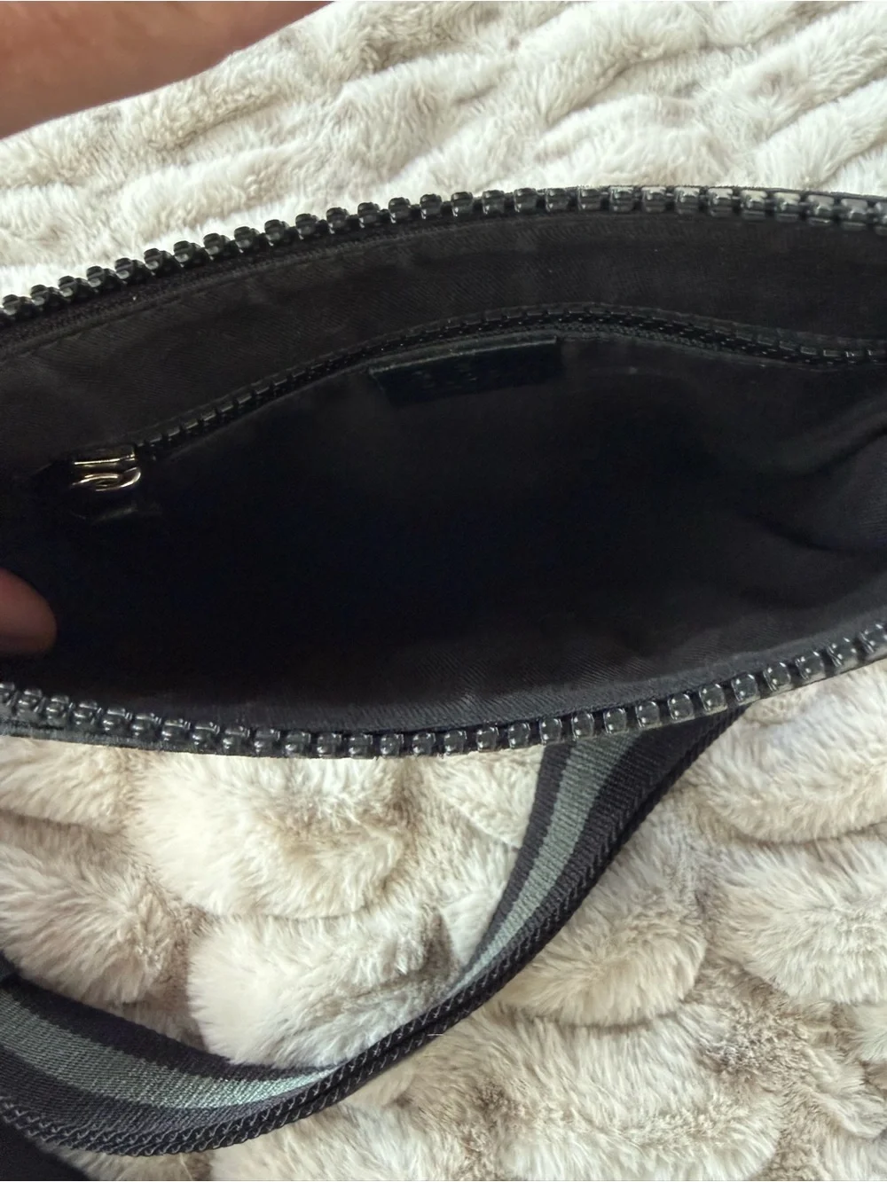 Authentic Gucci Black GG Nylon Flat Messenger Crossbody Bag | Leather Trim